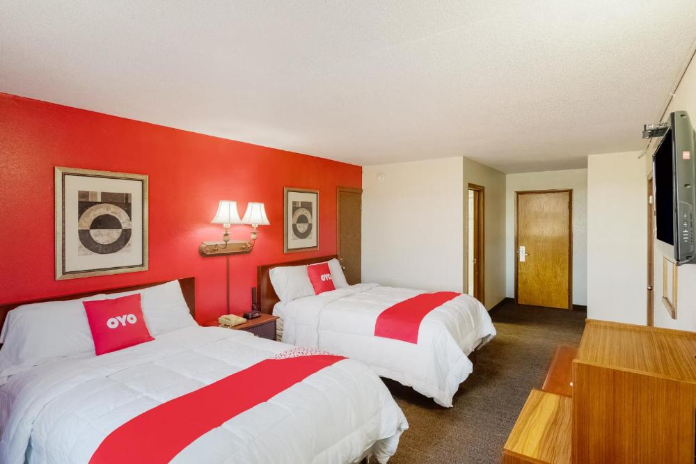 Double Room with Two Double Beds Smoking interior